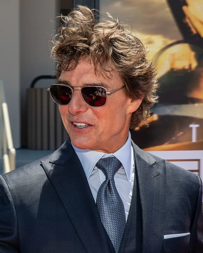 Tom Cruise Net Worth: Earnings and Financial Strategy